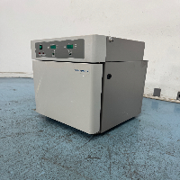 VWR Incubator image 1